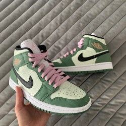 Nike Air Jordan 1 Mid Dutch Green CZ0774-300 Dutch Green/Black/Barely Green/Arctic Pink 