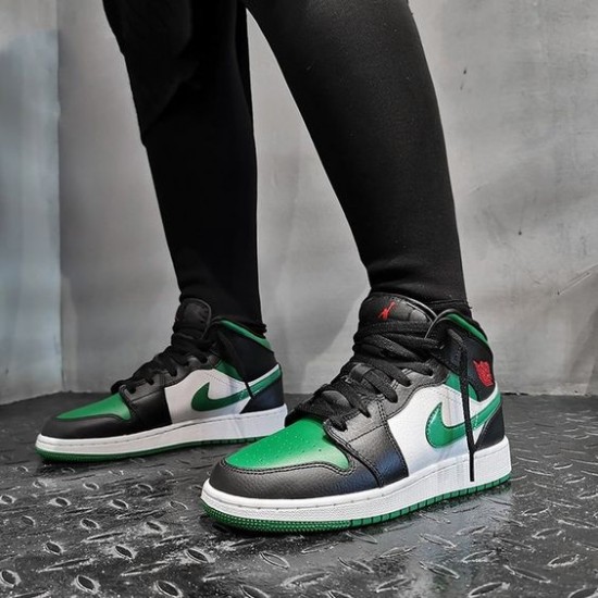 Nike Air Jordan 1 Mid Pine Gree 554725-067 Pinegreen/White-Black-Universityred