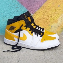 Nike Air Jordan 1 Mid University Gold 554725-170 White/University Gold-Black 