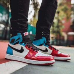 Nike Air Jordan 1 Retro High Fearless Unc Chicago CK5666-100 White/University Blue-Black-Varsity Red