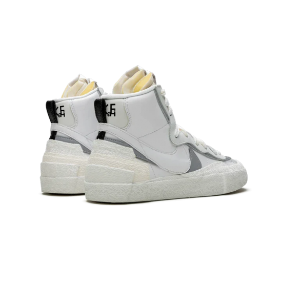 Nike Blazer Mid Sacai White Gray BV0072-100 Summit White/White-Wolf Gray-Black