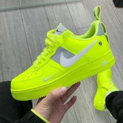 NikeAir Force 1 07 Lv8 Utility Volt  