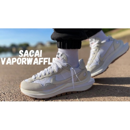 Nike Vaporwaffle Sacai Sail Gum DD1875-100 Sail/Sail-Gum