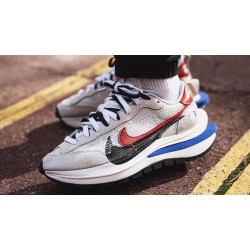 Nike Vaporwaffle Sacai Sport Fuchsia Game Royal CV1363-100 Sail/Light Bone-Game Royal-Sport Fuchsia 