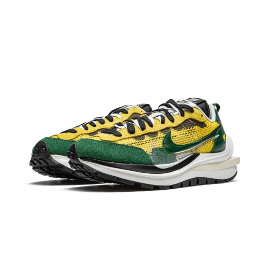 Nike Vaporwaffle Sacai Tour Yellow Stadium Green CV1363-700 Yellow/Stadium Green-Sail